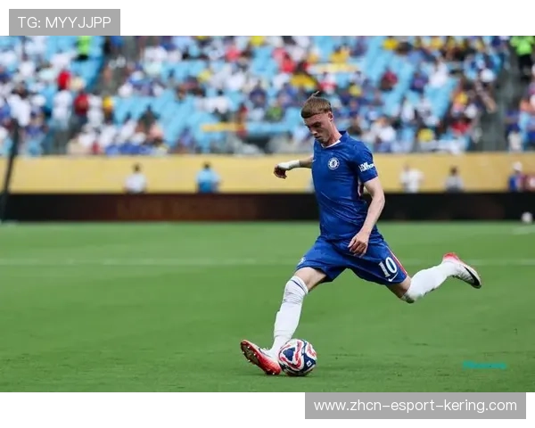 切尔西反击速度惊人，帕尔默劲射稍高